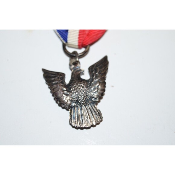 Vtg 1950's EAGLE RANK Boy Scouts of America MEDAL BSA Honor Badge Sterling silve - Picture 6 of 13